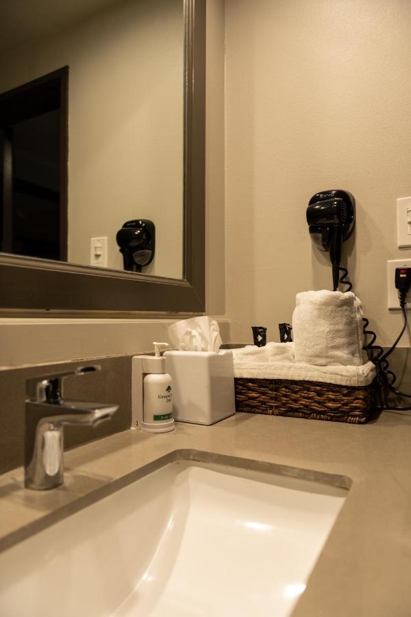 Greentree Inn & Suites Los Angeles - Alhambra - Pasadena Екстериор снимка
