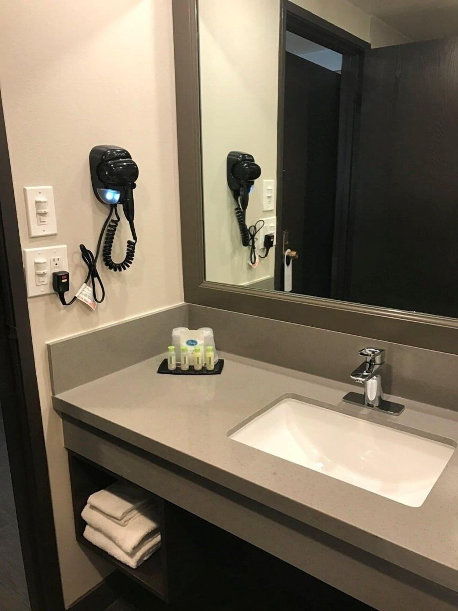 Greentree Inn & Suites Los Angeles - Alhambra - Pasadena Екстериор снимка